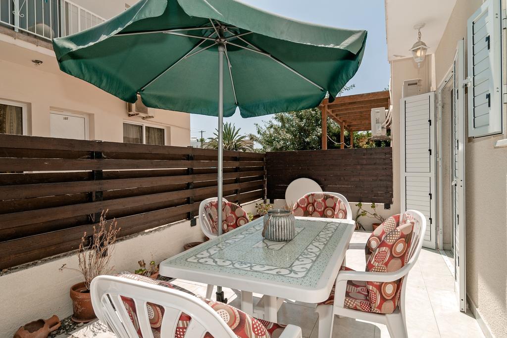 Sue'S Apartment Пафос Экстерьер фото