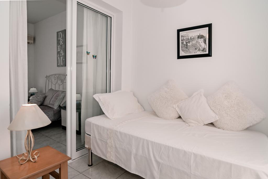 Sue'S Apartment Пафос Экстерьер фото