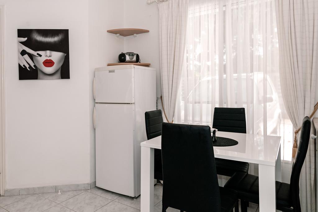 Sue'S Apartment Пафос Экстерьер фото