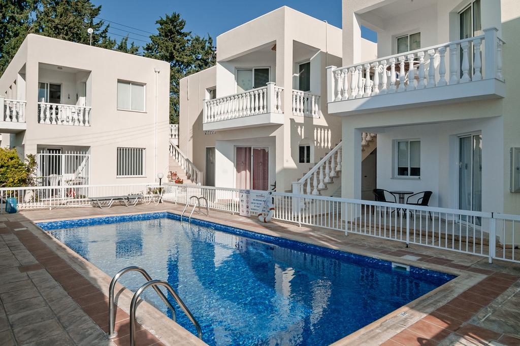 Sue'S Apartment Пафос Экстерьер фото